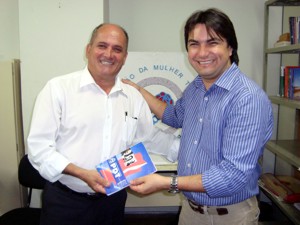 Edson Sousa deixa PDT – Vereador é disputado por vários partidos – Namoro firme com o PT pode acabar em casamento com o PR edson chiquinho